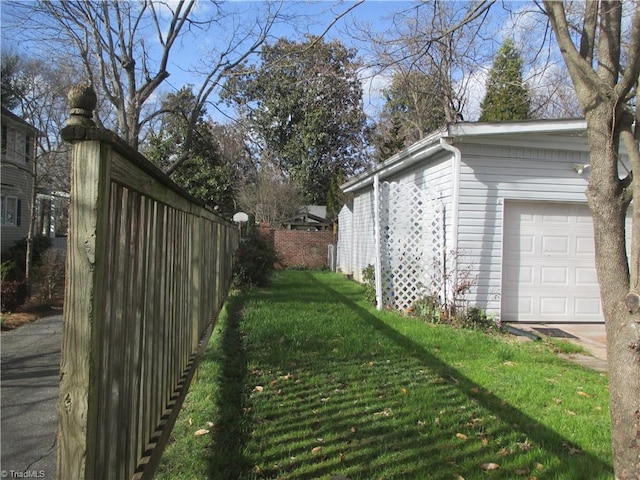 view of yard with fence