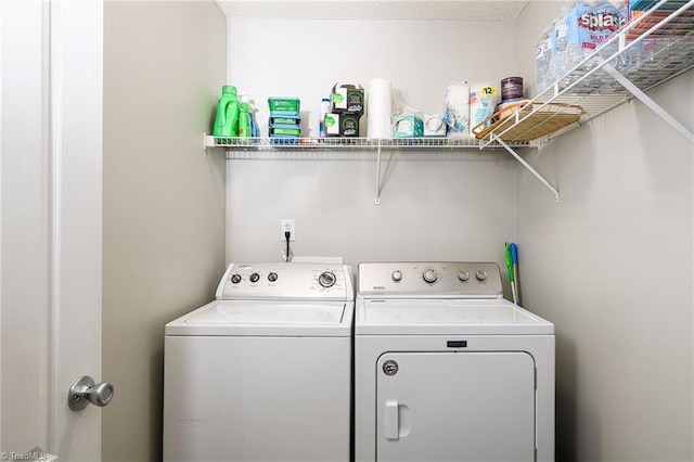 3714 Courtland Cir, Thomasville, NC 27360 - washroom featuring washer and clothes dryer
