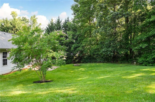 3714 Courtland Cir, Thomasville, NC 27360 - view of grassy yard