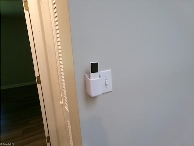 1074 Hickory Glen Rd, Winston-Salem, NC 27106 - detailed view of wood finished floors
