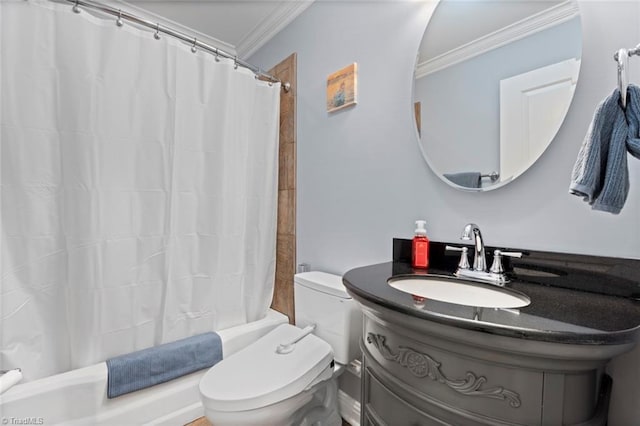 full bath featuring shower / bathtub combination with curtain, toilet, vanity, and ornamental molding