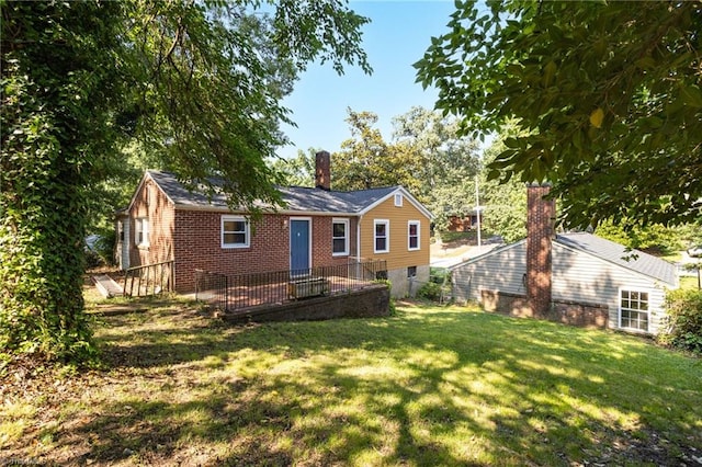 608 Spruce St, High Point, NC 27262 - back of property with a chimney