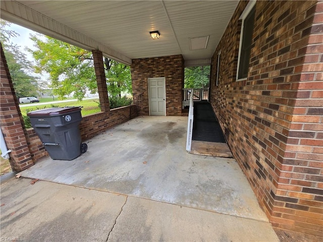 view of patio / terrace with covered porch