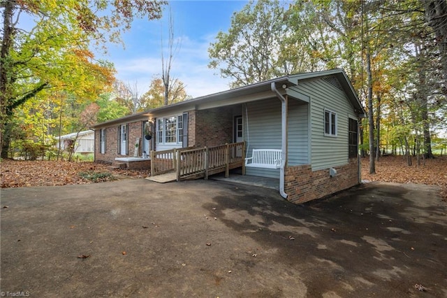 view of front of home with covered porch