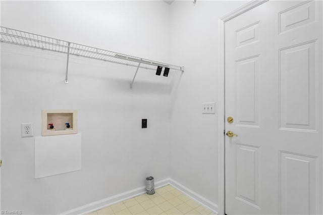 4 Beech Grove Ct, Greensboro, NC 27455 - laundry room featuring electric dryer hookup, baseboards, and washer hookup