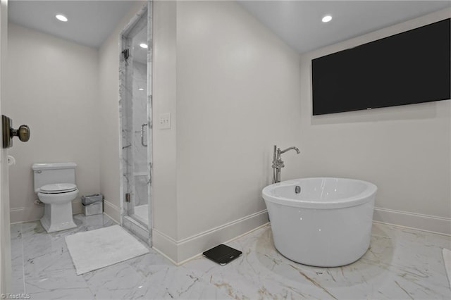 full bathroom with recessed lighting, marble finish floor, toilet, baseboards, and a marble finish shower