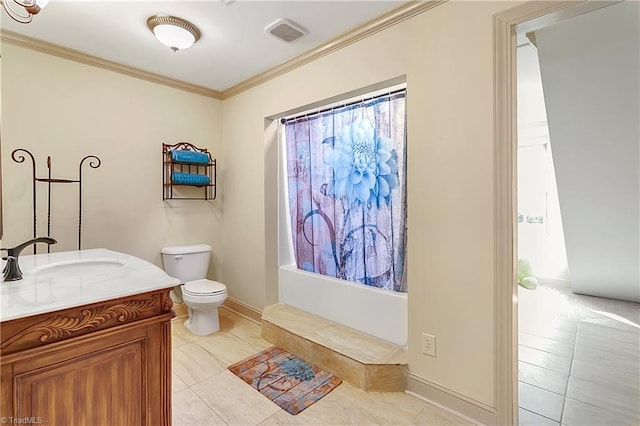 full bath featuring crown molding, baseboards, toilet, shower / tub combo, and vanity