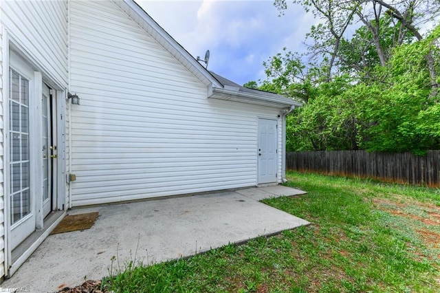 320 Apple Ridge Rd, Greensboro, NC 27406 - view of yard featuring a patio area