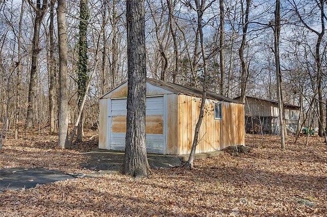 view of outdoor structure featuring a garage