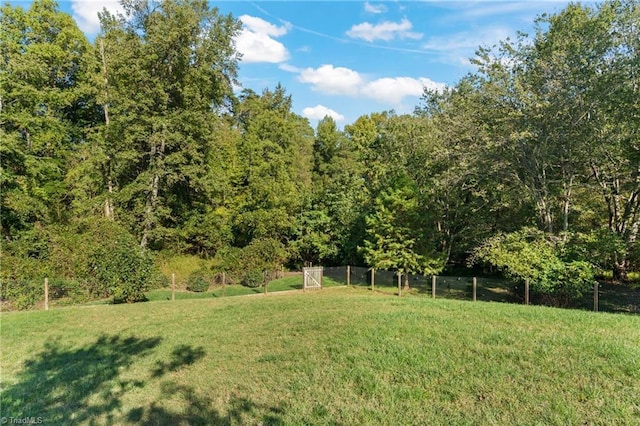 2108 Glenside Dr, Greensboro, NC 27405 - view of yard featuring a wooded view