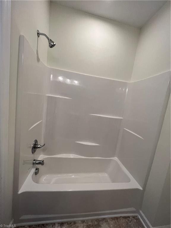 2607 Pennoak Way Unit H, Greensboro, NC 27407 - bathroom featuring bathing tub / shower combination