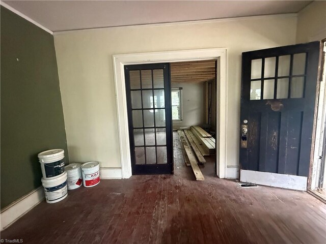 302 Louise Ave, High Point, NC 27262 - entrance foyer with wood finished floors, baseboards, and crown molding