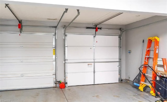 5227 Eagle Creek Dr, Charlotte, NC 28269 - view of garage