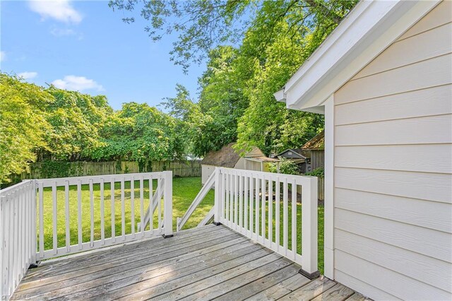 307 W Austin St, Mebane, NC 27302 - view of wooden deck