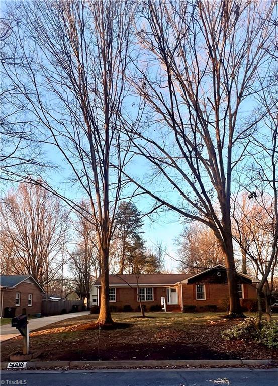 view of single story home