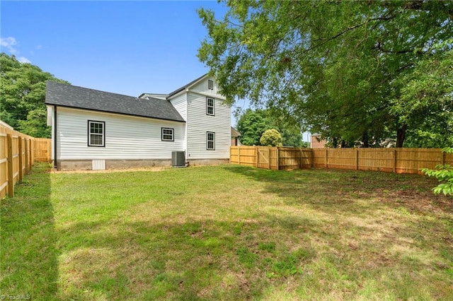 2500 Lomond St, Winston-Salem, NC 27127 - back of property with a fenced backyard
