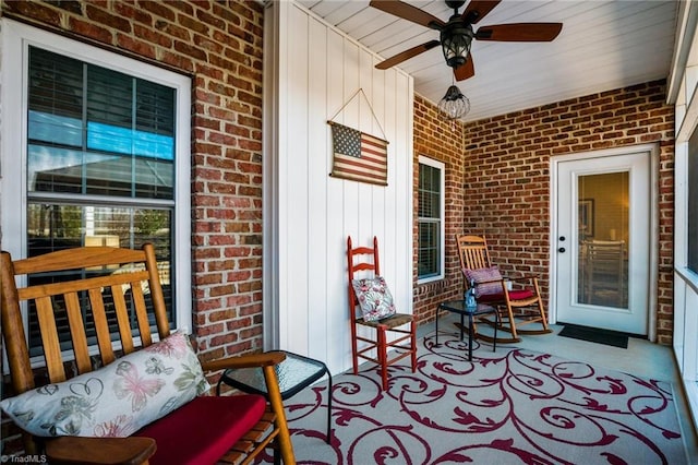 view of patio with ceiling fan and covered porch