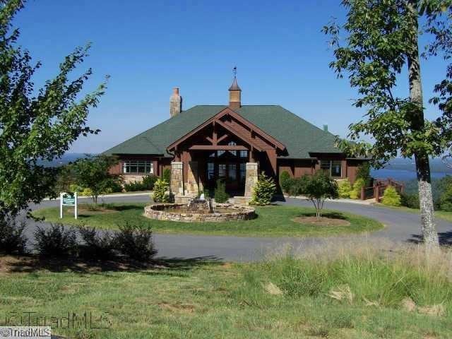 1919 Rocky Cove Ln, Denton, NC 27239