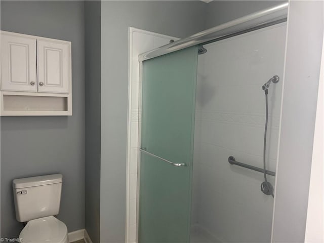 401 Pelican Ln, Clemmons, NC 27012 - bathroom featuring toilet and a stall shower