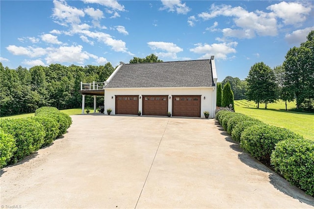 2733 Nebo Rd, East Bend, NC 27018 - garage featuring driveway