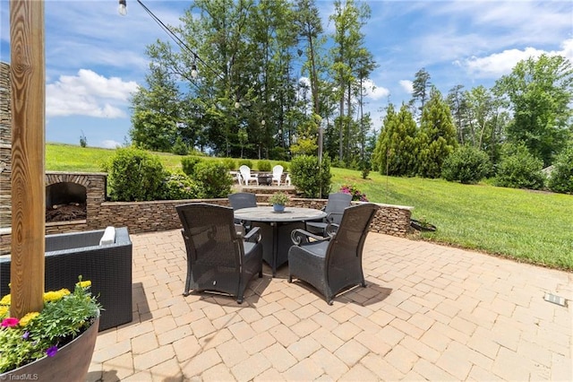 7823 Gatsby Pl, Greensboro, NC 27455 - view of patio with outdoor dining space