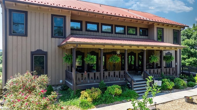 view of front of home with covered porch