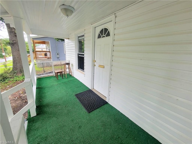 view of patio / terrace with covered porch