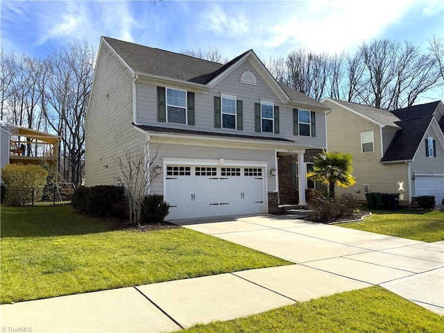 view of front facade featuring a front yard, a garage, and cooling unit