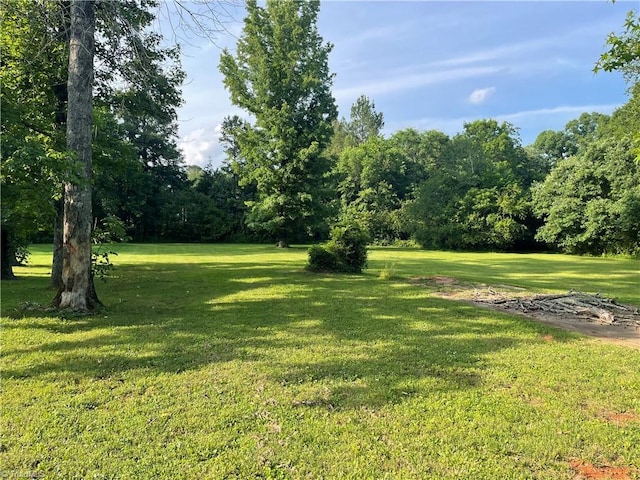 355 Greenbrier Dr, Denton, NC 27239
