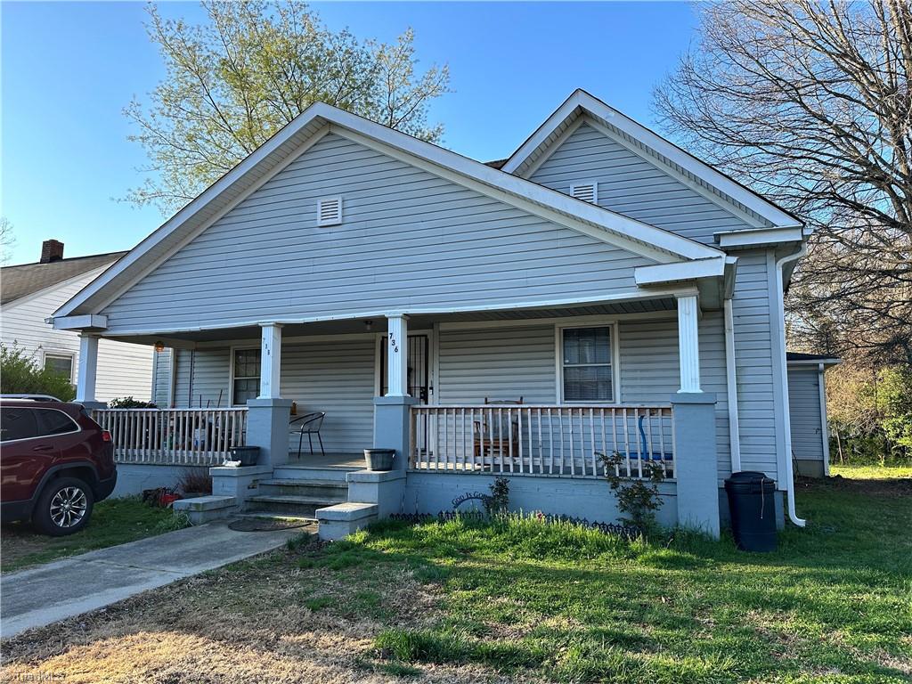 view of front of house with a porch