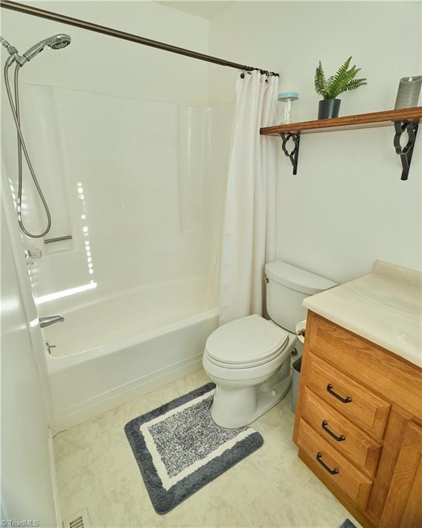 6130 Narrow Way Ln, Winston-Salem, NC 27105 - bathroom with shower / bath combo and toilet