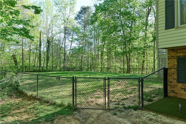 6130 Narrow Way Ln, Winston-Salem, NC 27105 - view of gate