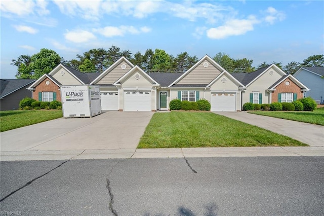 3972 Creekside Ct, Winston-Salem, NC 27127 - view of front of property with driveway, a front lawn, and a garage