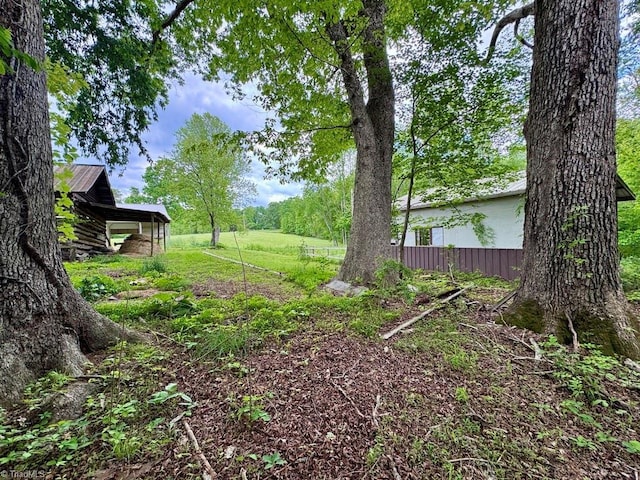 431 Needham Rd, Pilot Mountain, NC 27041 - view of yard featuring fence