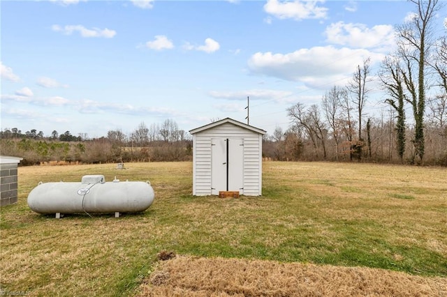 exterior space featuring a yard