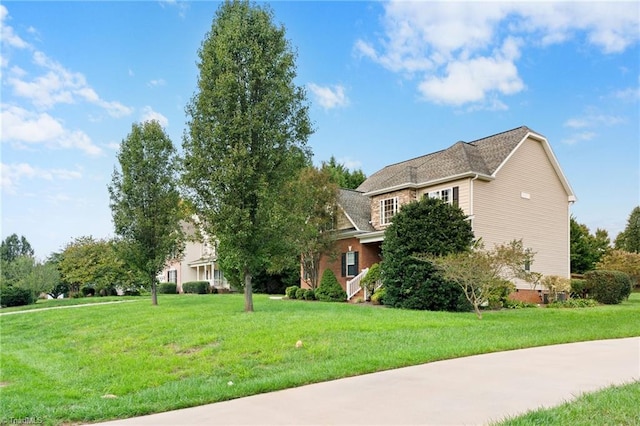 view of front of house with a front yard