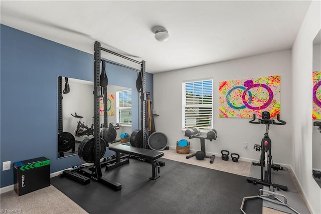workout area with baseboards