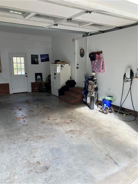 120 King Arthur Dr, King, NC 27021 - view of garage