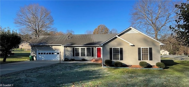 120 King Arthur Dr, King, NC 27021 - single story home featuring crawl space, driveway, a garage, and a front lawn