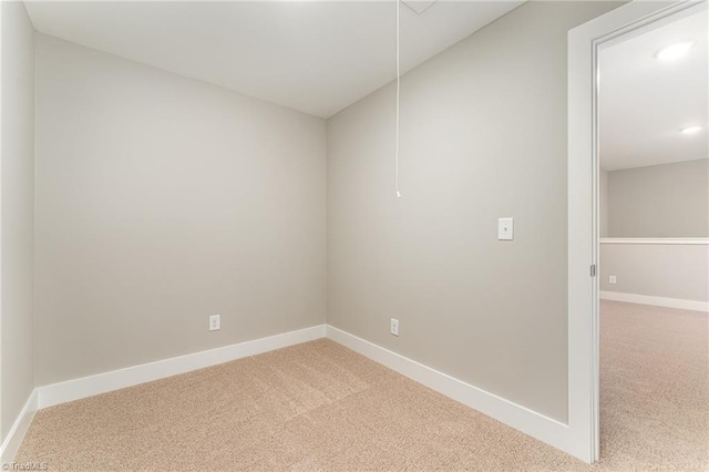 empty room featuring carpet floors