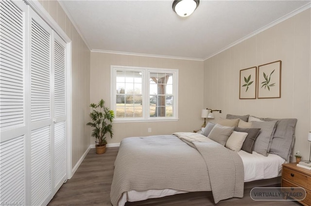 bedroom featuring dark wood-type flooring and crown molding