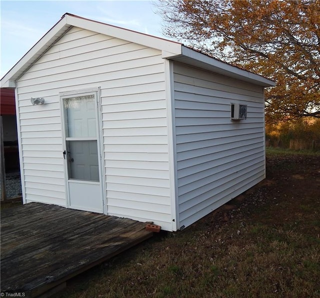 view of outbuilding