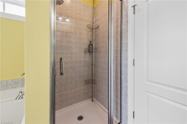 5360 Graycliff Ln, Clemmons, NC 27012 - bathroom with a shower stall and a garden tub