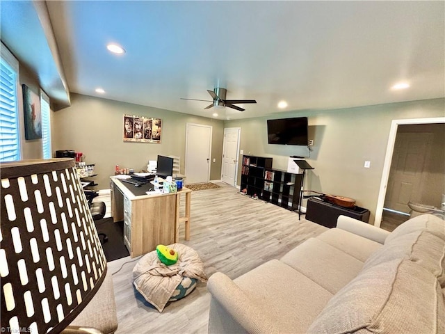 266 Sailway Rd, Winston-Salem, NC 27127 - living area featuring wood finished floors, recessed lighting, ceiling fan, and baseboards