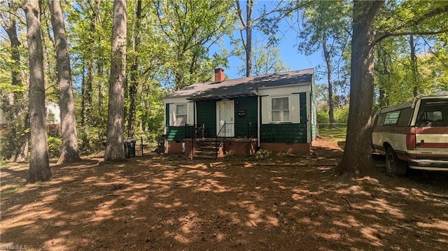2806 Robin Hood Dr, Greensboro, NC 27408 - bungalow with crawl space and a chimney