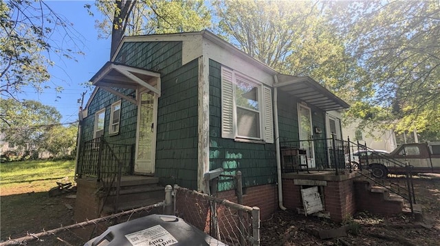 2806 Robin Hood Dr, Greensboro, NC 27408 - view of home's exterior