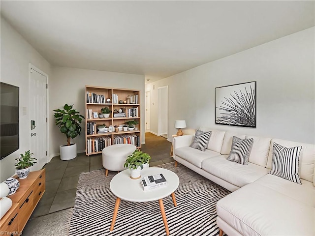 1606 Woodbriar Ave, Greensboro, NC 27405 - living room with baseboards