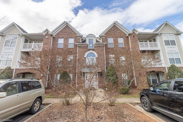 2221314 Delaney Dr, Burlington, NC 27215 - townhome / multi-family property with brick siding