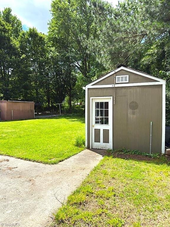 211 Hermitage Rd, Greensboro, NC 27403 - view of shed