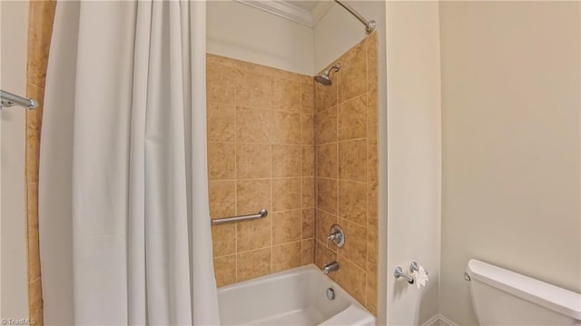 5567 Foxgate Cir, Winston-Salem, NC 27106 - bathroom with toilet and shower / tub combo